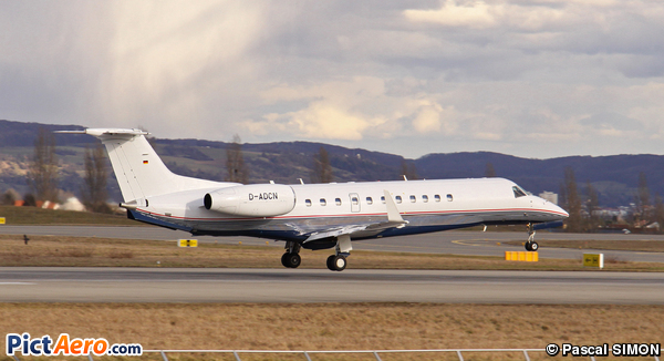Embraer ERJ-135 BJ Legacy (Daimler Chrysler Aviation)