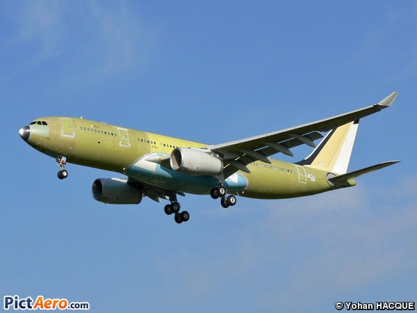 Airbus A330-243 (Jet Airways)