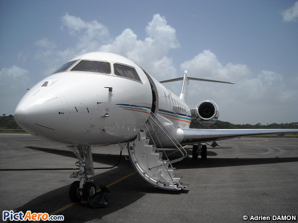 Bombardier BD-700-1A11 Global 5000 (Bouygues Air Transport Services)