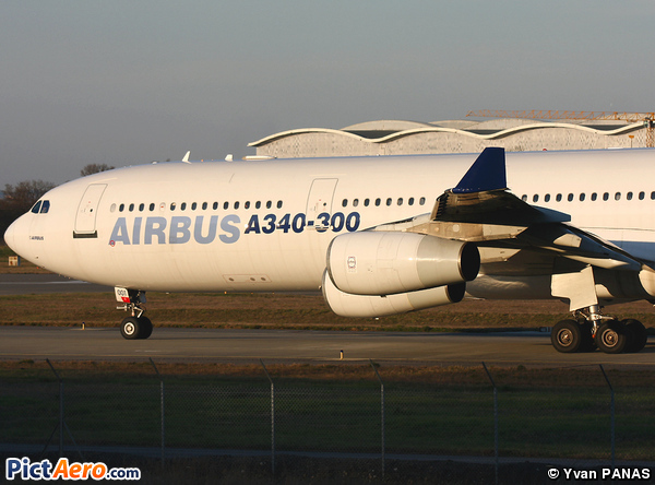 Airbus A340-311 (Airbus Industrie)