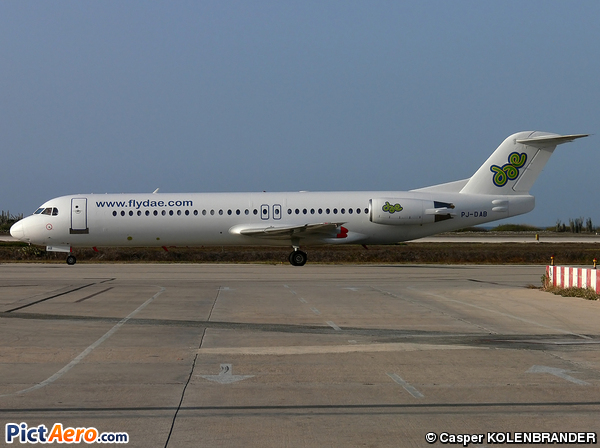 Fokker 100 (F-28-0100) (Dutch Antilles Express)