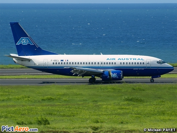 Boeing 737-53A (Air Austral)