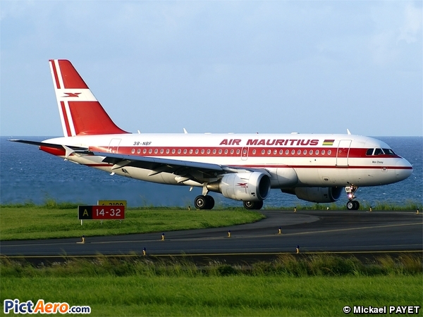 Airbus A319-112 (Air Mauritius)