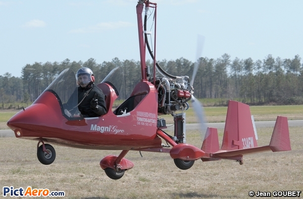 Magni Gyro M-16 Tandem Trainer (Bordeaux Gyro)