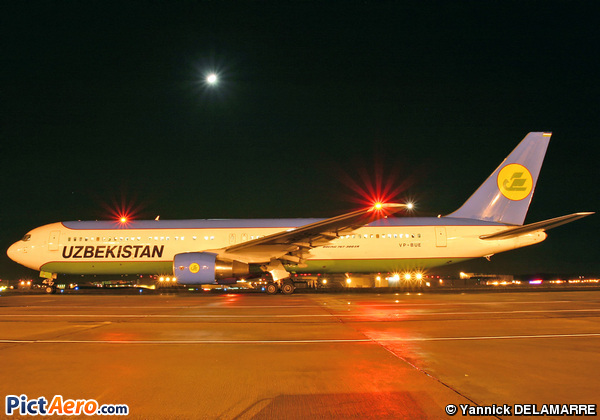 Boeing 767-3CB/ER (Uzbekistan Airways)