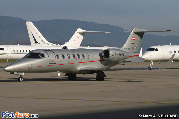 Learjet 40 (VistaJet)