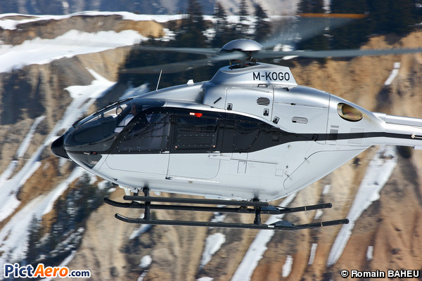 Eurocopter EC-135-T2+ (Private / Privé)