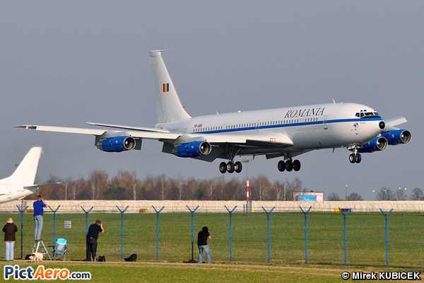 Boeing 707-3K1C (Romania - Government)