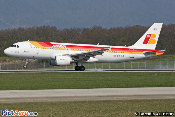 Airbus A320-214 (Iberia)