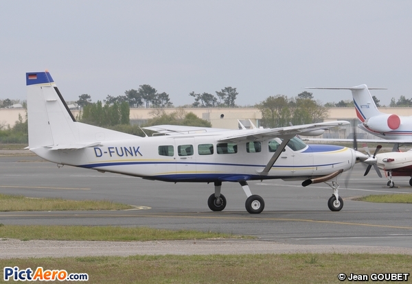 Cessna 208 Caravan I (Private / Privé)