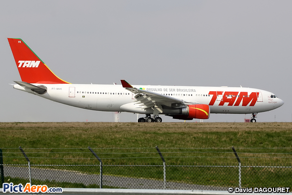 Airbus A330-203 (TAM Linhas Aéreas)
