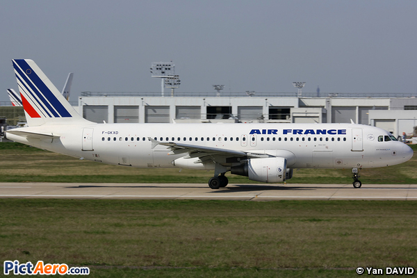 Airbus A320-214 (Air France)