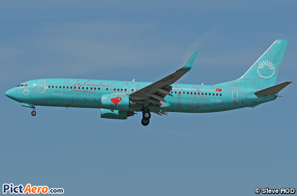 Boeing 737-8HX/WL (SunExpress)