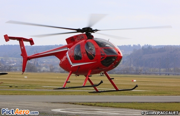 MD Helicopters 369E (Private / Privé)