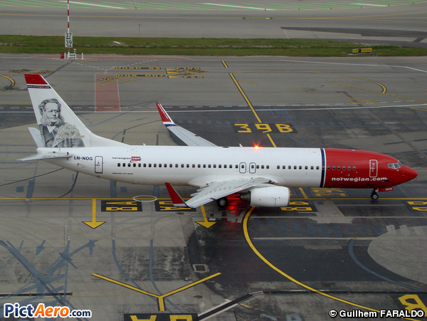 Boeing 737-86N/WL (Norwegian Air Shuttle)