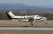 Beech Super King Air 300 (VP-BMK)