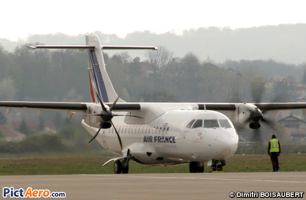 ATR 42-500 (Airlinair)