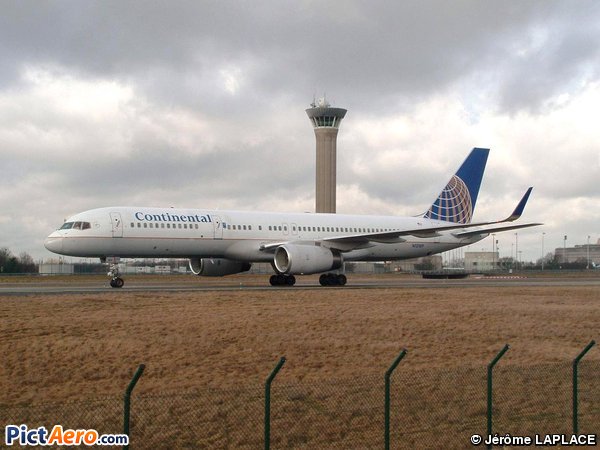 Boeing 757-224/WL (Continental Airlines)