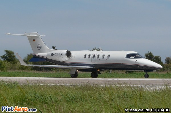 Learjet 40 (Cirrus Airlines)