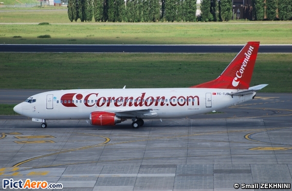 Boeing 737-3Q8 (Corendon Airlines)