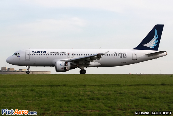 Airbus A320-212 (SATA International)