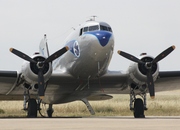 Douglas DC-3 (C-47/53/117/R4D/Skytrain/Dakota)