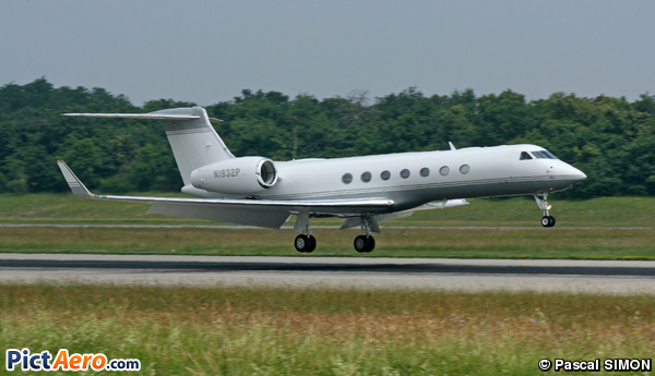 Gulfstream Aerospace G-550 (G-V-SP) (Mozart Investments Inc)