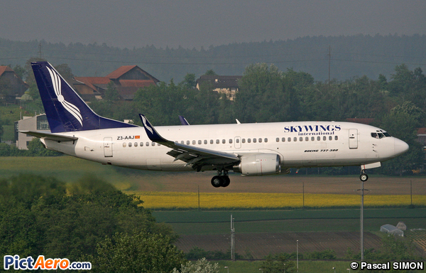 Boeing 737-33A/WL (Skywings International)