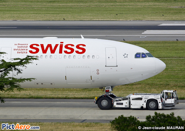 Airbus A330-301 (Swissair)