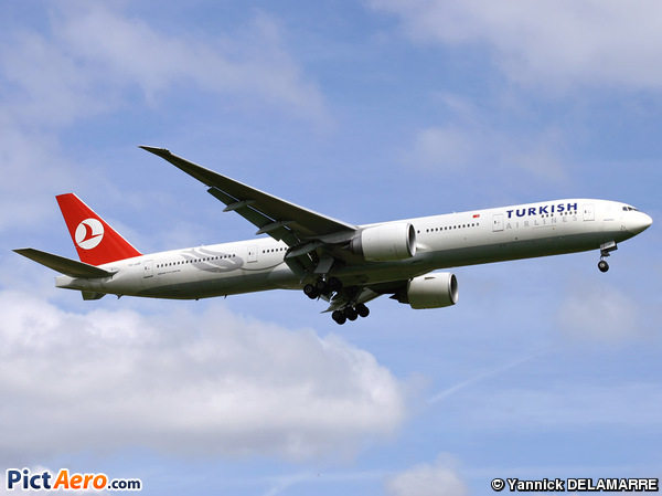 Boeing 777-35R/ER (Turkish Airlines)