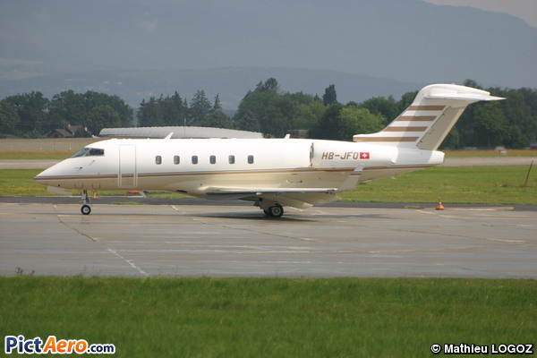 Bombardier BD-100-1A10 Challenger 300 (TAG Aviation)