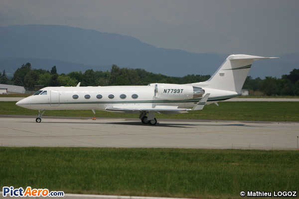 Gulfstream Aerospace G-IV Gulftream IV SP (Private/Privé)