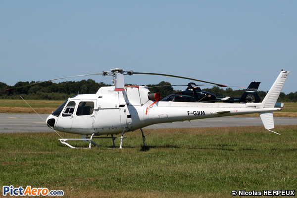 Aérospatiale AS-350 BA Ecureuil (Jet Systems Helicoptères Service)