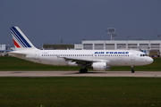 Airbus A320-214
