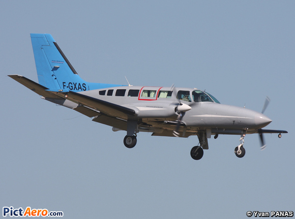 Cessna 404 Titan (Aero Sotravia)