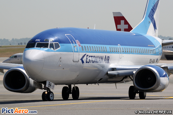 Boeing 737-36N (Estonian Air)