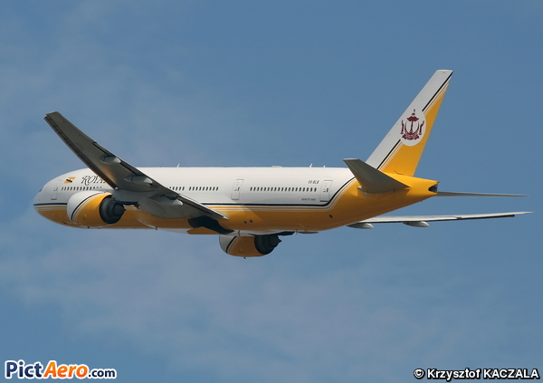 Boeing 777-212/ER (Royal Brunei Airlines)