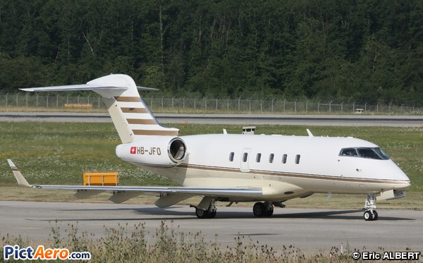 Bombardier BD-100-1A10 Challenger 300 (TAG Aviation)