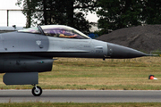 General Dynamics/Lockheed Martin F-16 CG Night Falcon