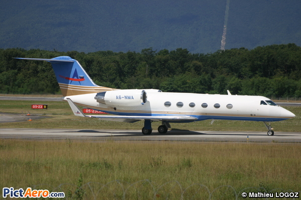 Gulfstream Aerospace G-IV Gulfstream IV (Royal Jet)