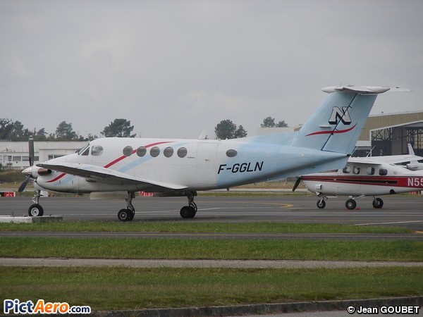 Beech Super King Air 200 (Groupe Nicolin)
