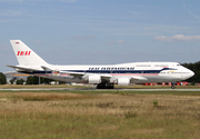 Boeing 747-4D7