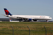 Airbus A330-323X (N816NW)