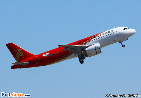 Airbus A320-211 (Shenzhen Airlines)