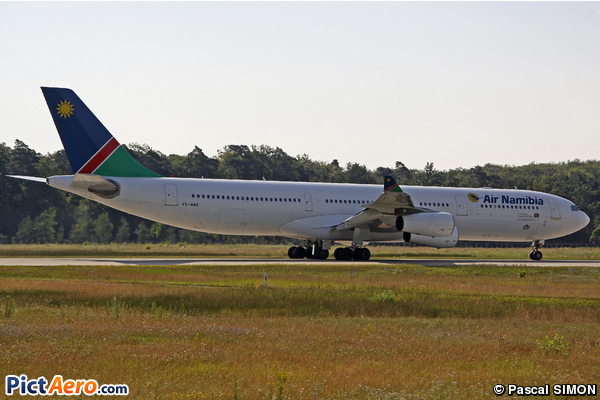 Airbus A340-311 (Air Namibia)