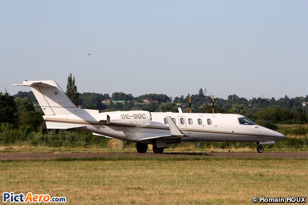 Learjet 40 (Private / Privé)