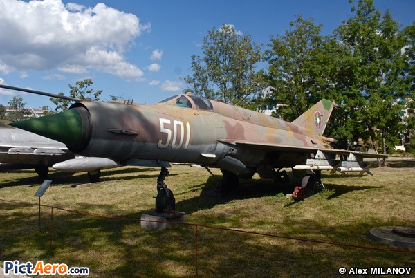 Mikoyan-Gurevich MiG-21bis Fishbed L (Bulgaria - Air Force)