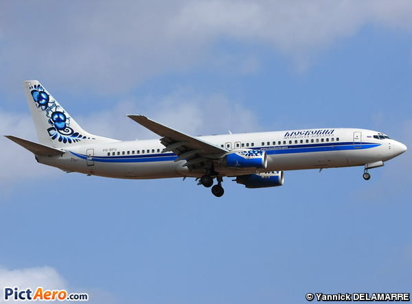 Boeing 737-883 (Moskovia Air)
