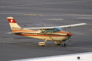 Cessna 182Q Skylane II (HB-CLB)