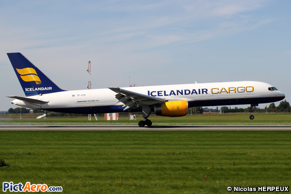 Boeing 757-208/PCFET (Icelandair Cargo)